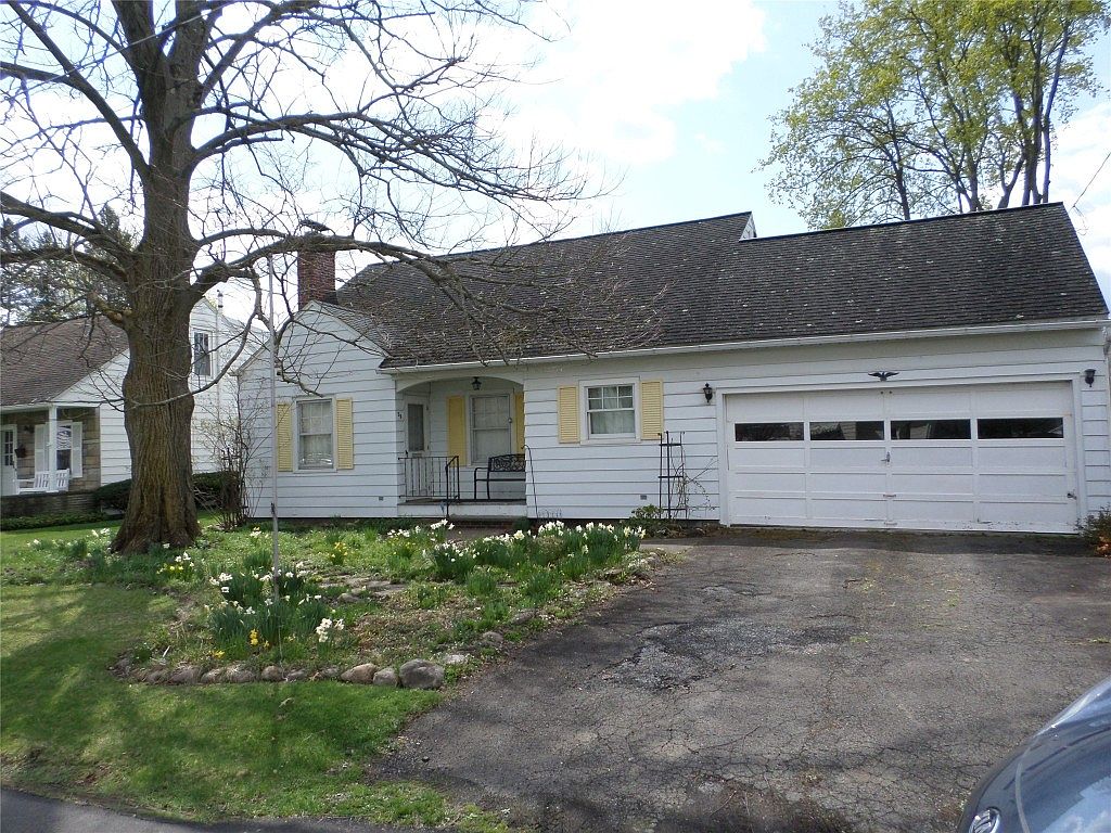 38 Hotchkiss Ave, Binghamton, NY 13901 Zillow