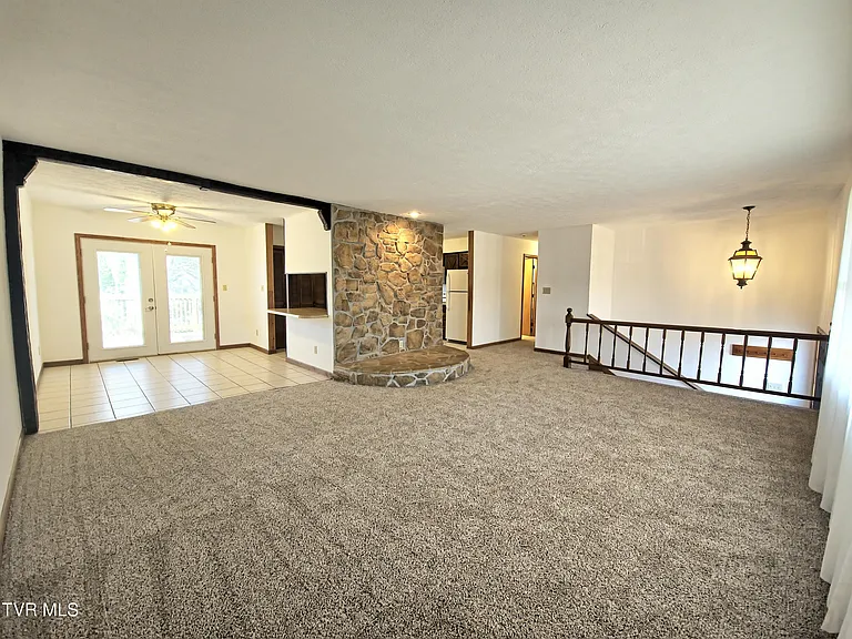 2910 Newbern Dr — Photo 10