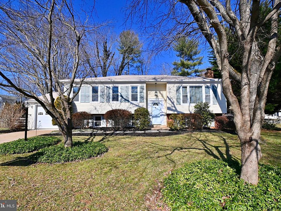 1st image of 9610 Glenarm Ct