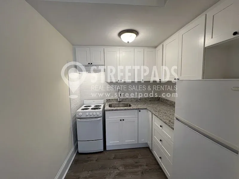 1317 Commonwealth Ave #307