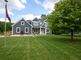 3S241 Williams Rd, Warrenville, IL 60555