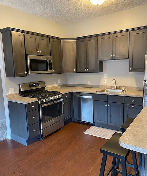 354 Laurel St #2B — Photo 5