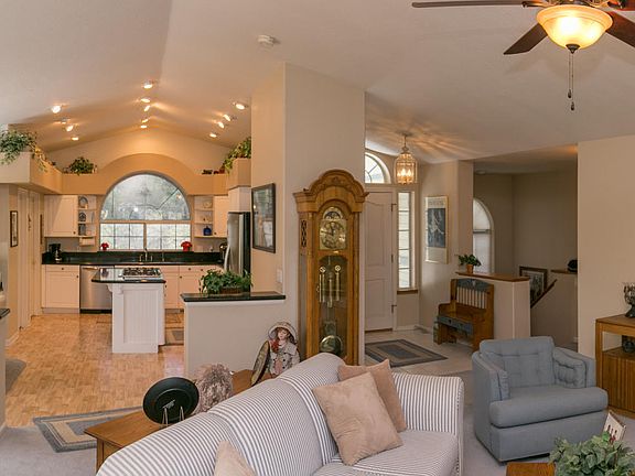 5th image of 2330 Le Loup Dr