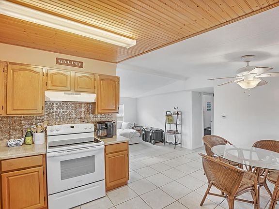 5th image of 27954 Tarpon Ter