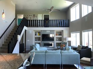 3888 Crab Apple Ln, Oshkosh, WI 54904