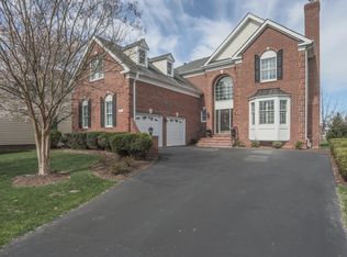 19853 Bethpage Ct, Ashburn, VA 20147
