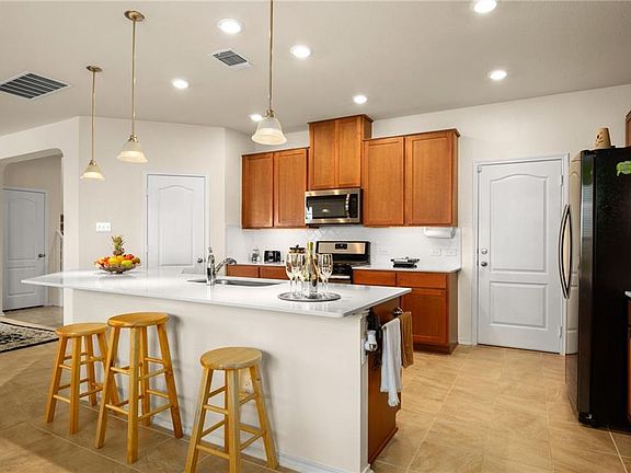 5th image of 6053 Mantalcino Dr