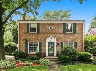 814 N President St, Wheaton, IL 60187