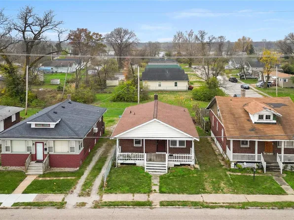 4904 State St, East Saint Louis, IL 62205