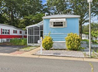 318 Roberts Rd, Toms River, NJ 08755