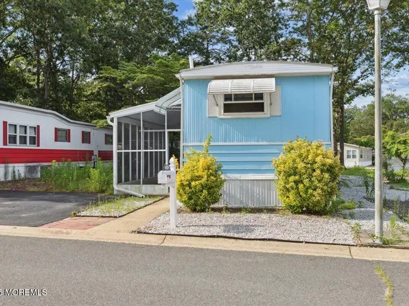 318 Roberts Road, Toms River, NJ 08755