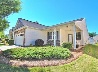 9117 Gray Willow Rd, Charlotte, NC 28227