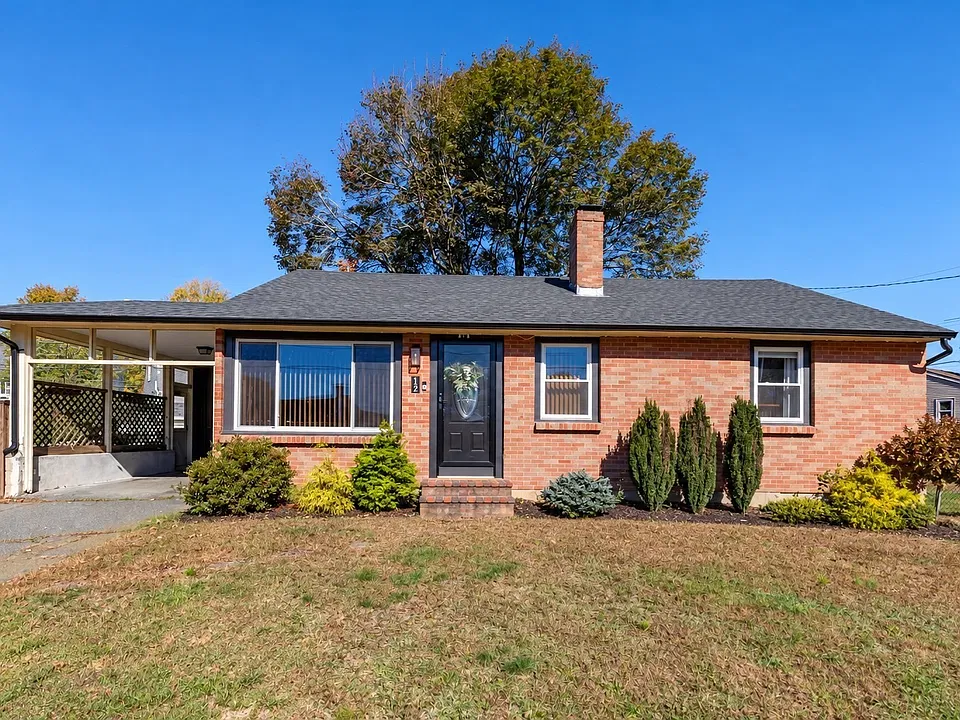 12 Old Farm Rd