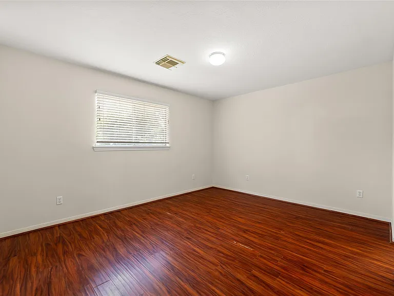 4111 Surreydon Dr — Photo 25