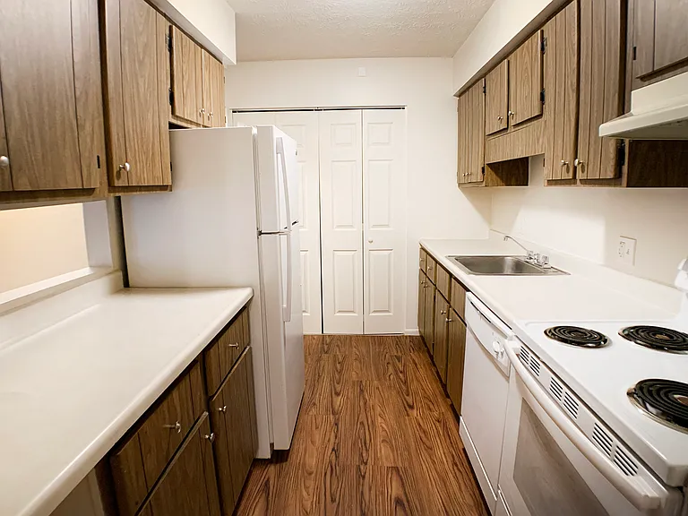 Concord Woods Apartments — Photo 33
