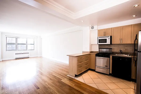 Rented by Stonehenge NYC LLC | media 3