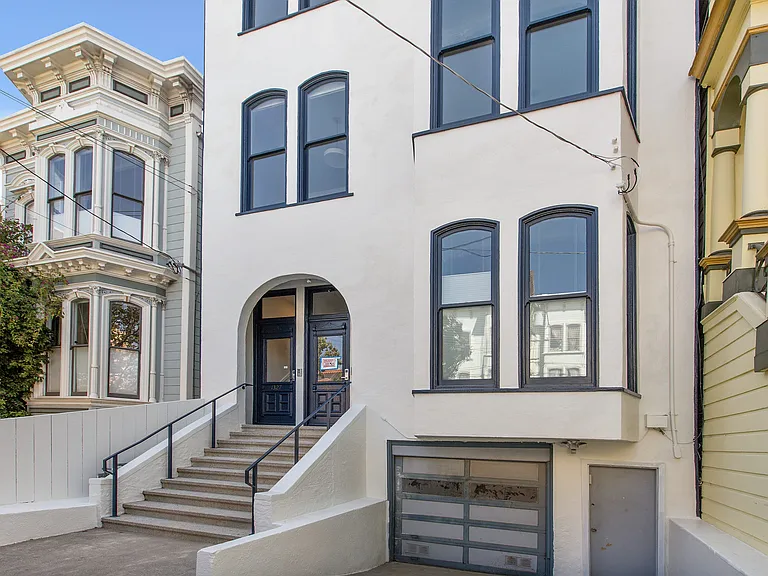 1329 S Van Ness Ave — Photo 19