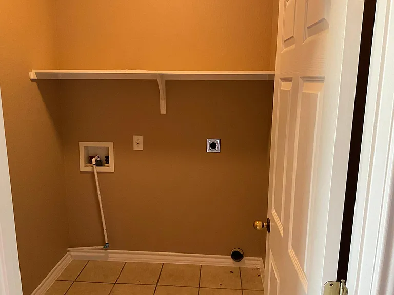 927 Misty Acres Dr — Photo 7