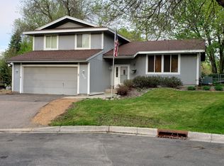 508 Laredo Ln, Chanhassen, MN 55317