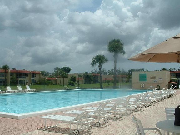 4th image of 209 Lake Carol Dr