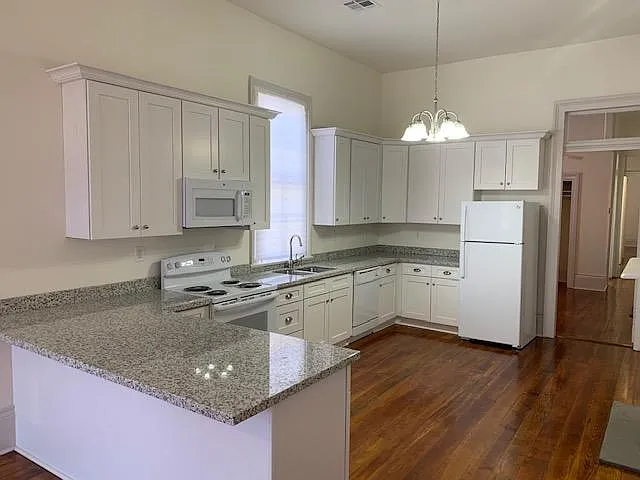 2 bed, 1150 sqft, $1,850 — Photo 3