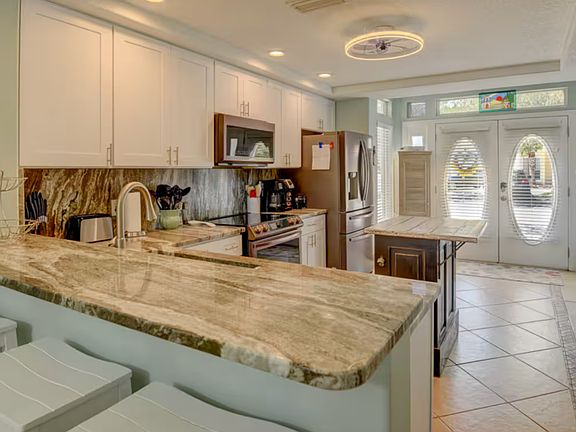 3rd image of 100 Palm Harbor Pkwy APT 16