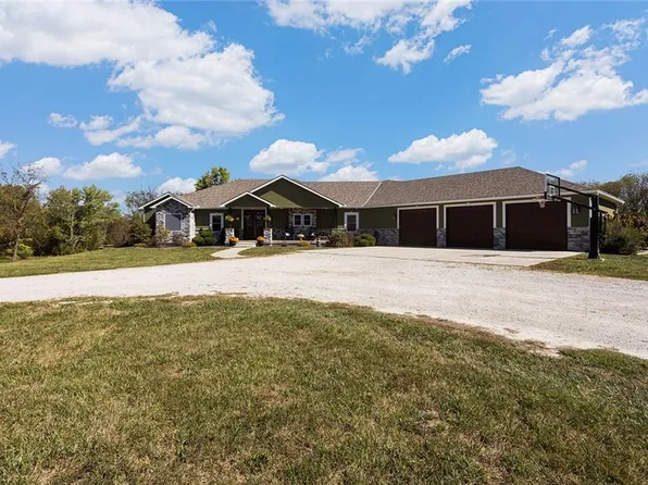 2244 Shaw School Rd, Odessa, MO 64076
