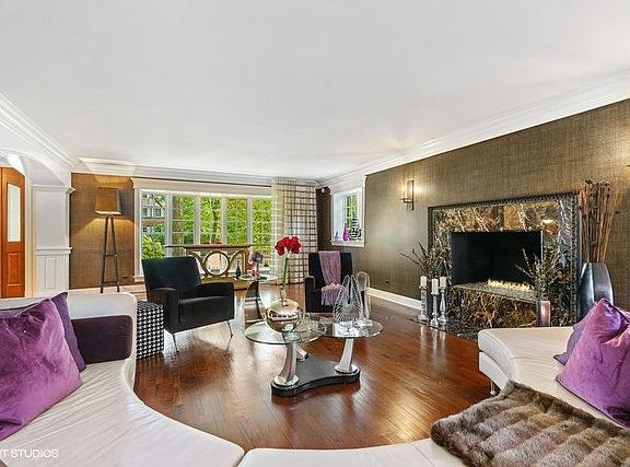 4th image of 801 Park Ave