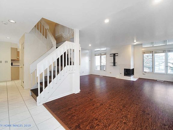 3rd image of 3115 Elaine Ct