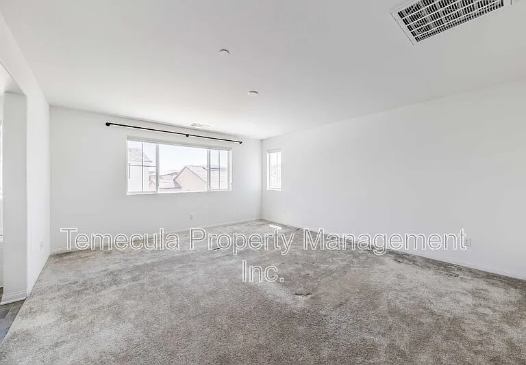 1816 Tapaderos St — Photo 10