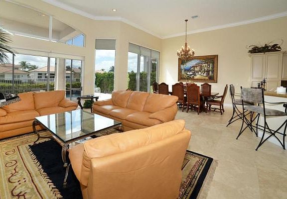 Home For Sale In Boca Grove