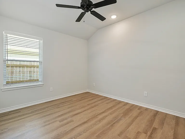 3124 Tarleton Ct — Photo 12