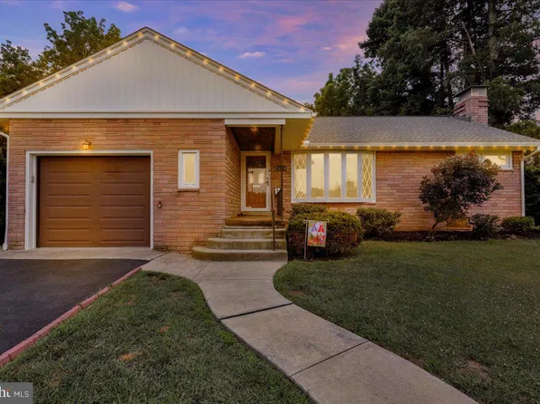 2170 Garfield Ave, West Lawn, PA 19609