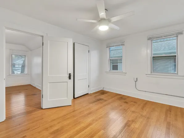 1046 Courtney St NW #2, Grand Rapids, MI 49504