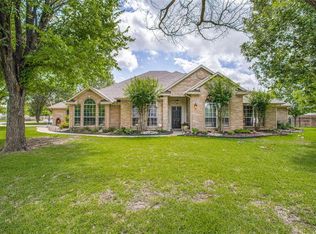 620 S Clinton Ln, Midlothian, TX 76065