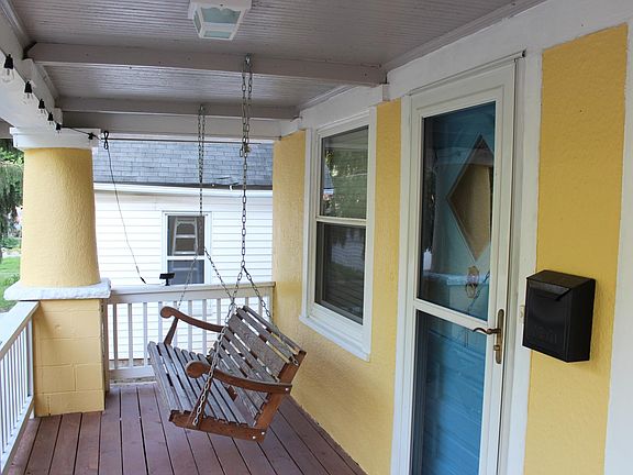 4th image of 4116 Clark Ave