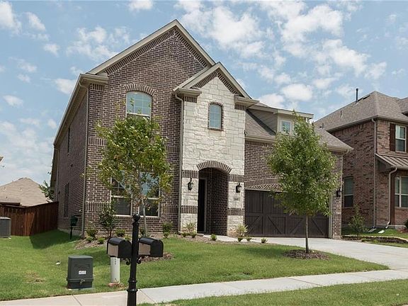 3rd image of 10600 Helen Dr