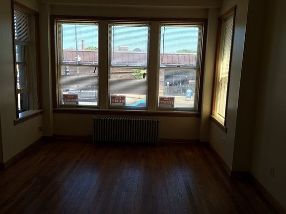 4th image of 10634 S Ewing Ave