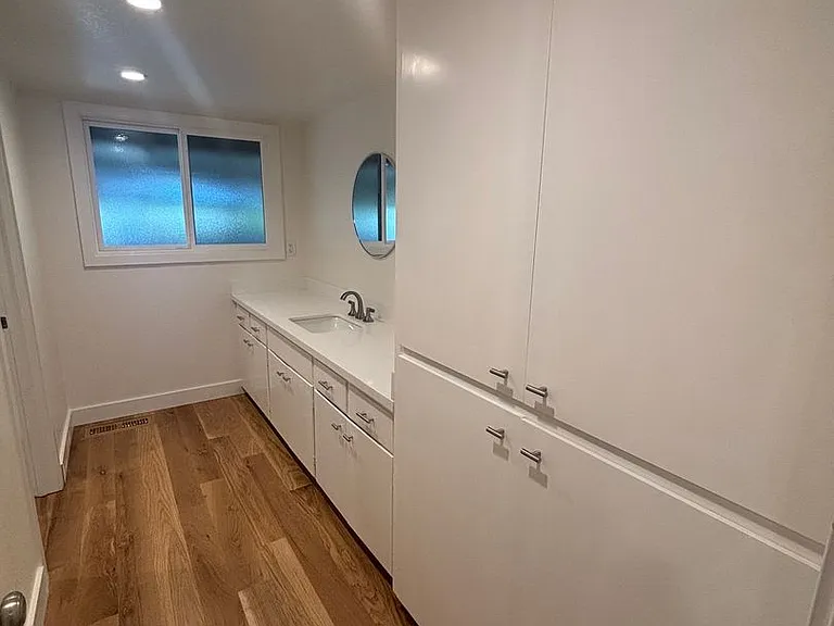 2227 Gainsborough Ave — Photo 10