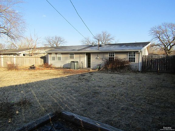 3rd image of 1117 Flint St