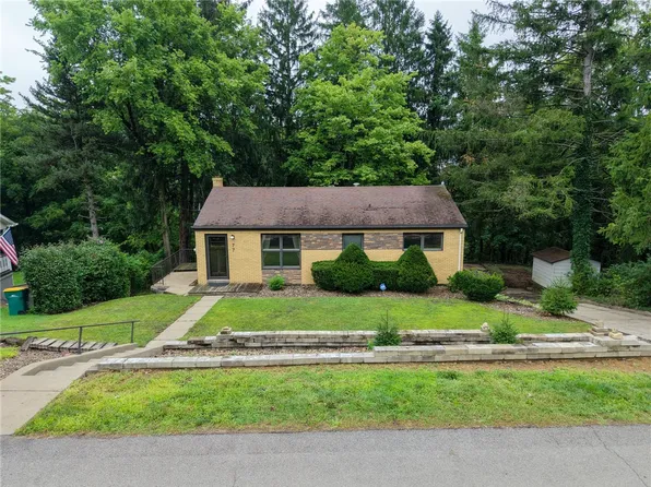77 Bellview Cir, Mc Kees Rocks, PA 15136