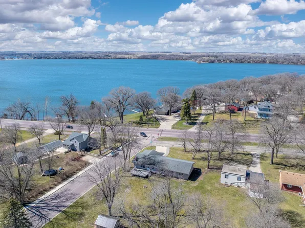 2211 Albion Ave, Fairmont, MN 56031