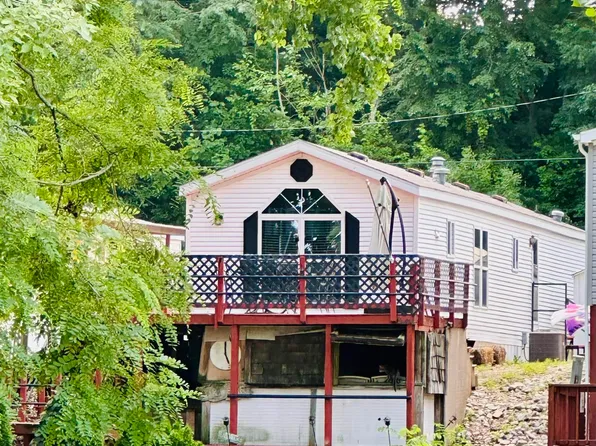 11102 N Landing Rd, Monticello, IN 47960