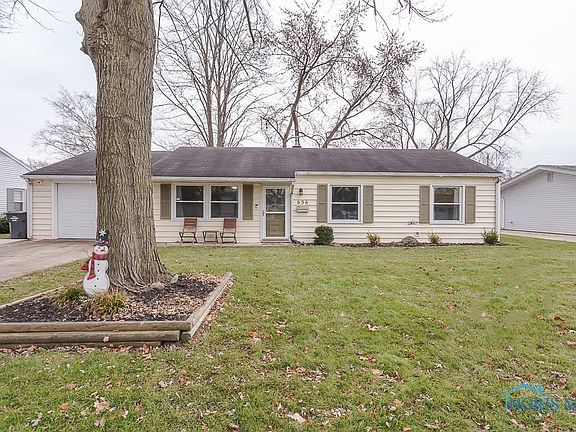 3rd image of 636 Greenfield Dr