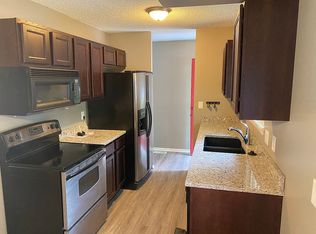 1325 Galloway Ave, Lincoln, NE 68512