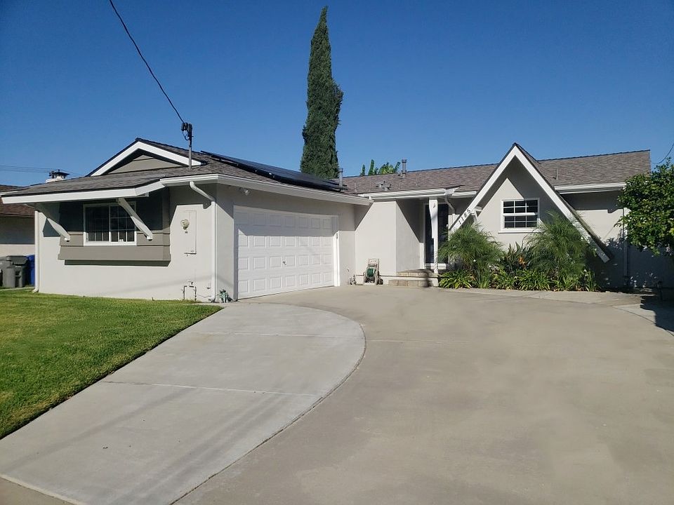 1st image of 1185 Blackbird St