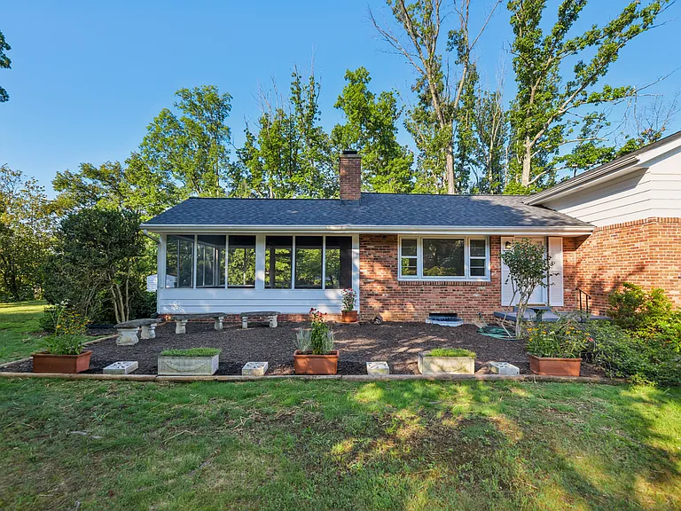 1106 Westbriar Ct NE — Photo 37