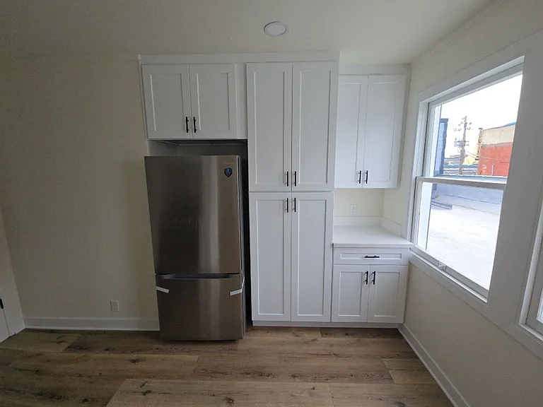 516 G St — Photo 8