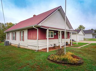 905 E Jasper Rd, Winslow, IN 47598