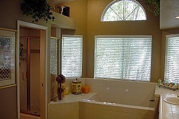 5th image of 125 Baurer Cir